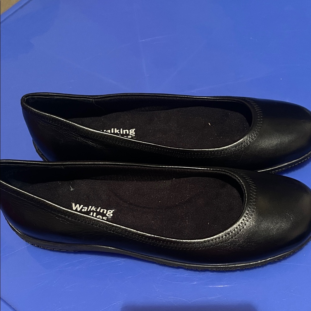 Walking Cradles Black Women's Flats